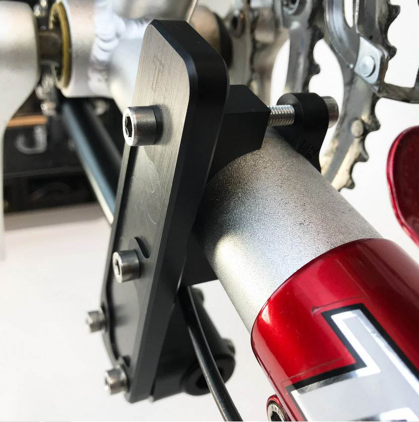 T-Cycle Windwrap SPRING Fairing Mounting Hardware Kit clamping point closeup