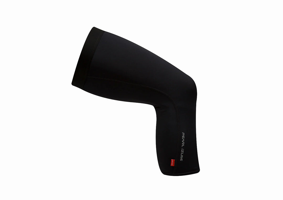 The Pearl Izumi Sun Knee Sleeve in a bent position showing off the logo and the side of the sleeve.