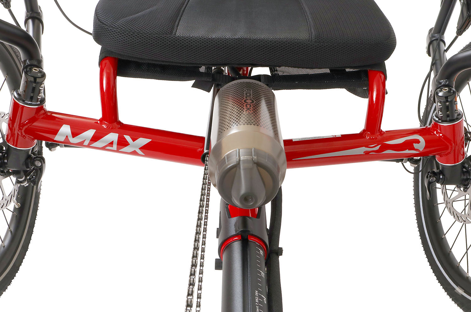 Fidlock TWIST 750 Compact Single Bottle, studio front view, shown mounted on trike