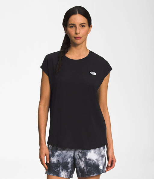 The North Face Womens Wander Slitback S/S TNF Black being worn by model studio image front