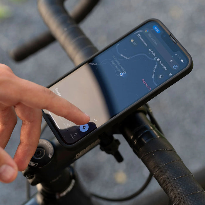 SP Universal Bike Mount, phone mounted view