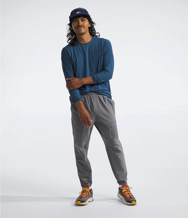 The North Face Mens Dune Sky L/S Crew Shady Blue being worn by model fullbody front view studio image