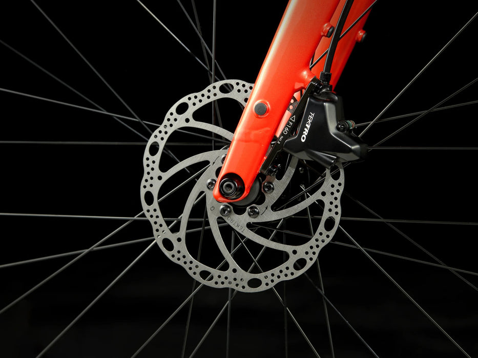 Trek FX 2 Gen 4 Lava Red, studio disc brake view