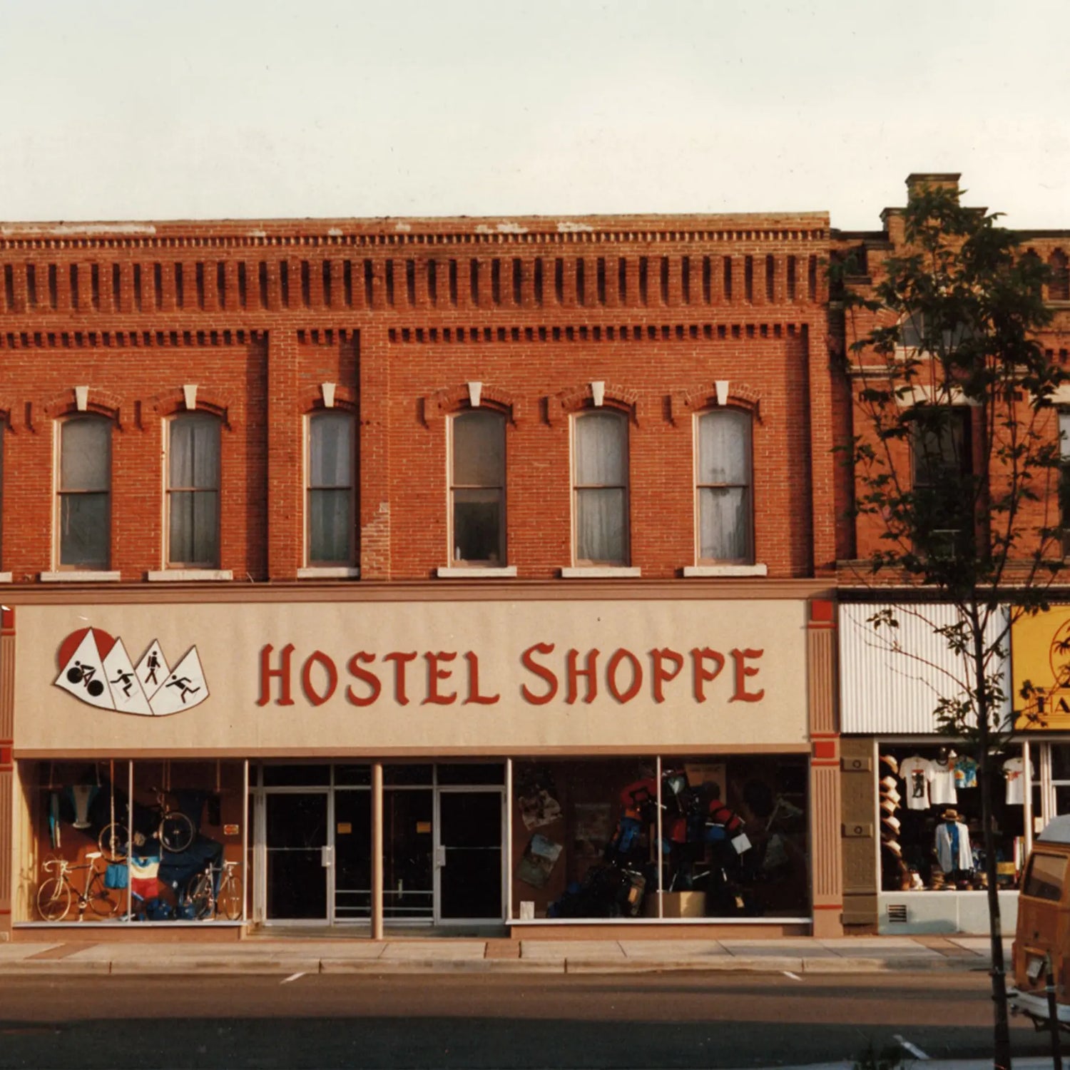 Image of the Hostel Shoppe in the 1980's on Main Street.