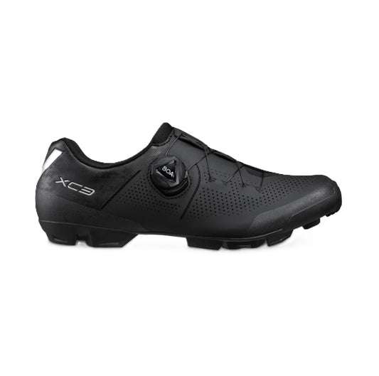 Black cycling shoe with 'XC3' branding  and BOA lace system on a white background