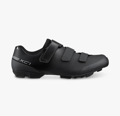 Black Shimano SH-XC102 cycling shoe with 'XC1' branding on a white background.