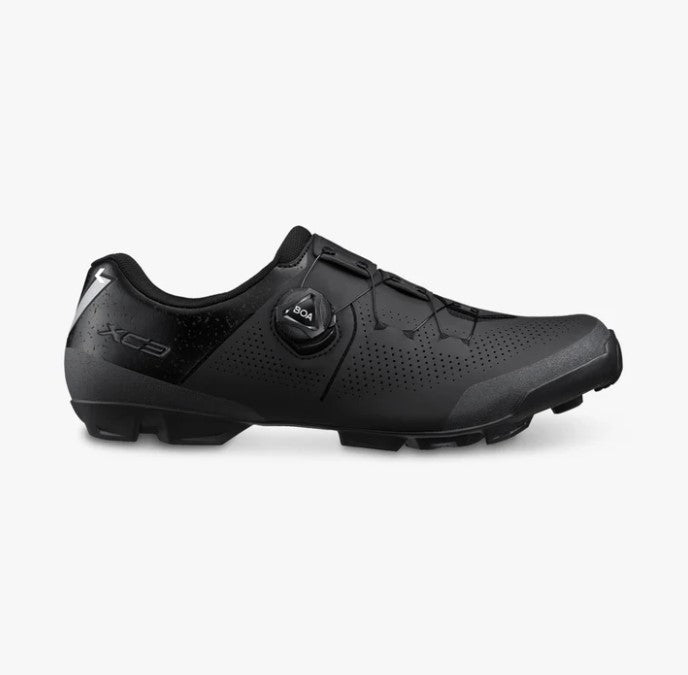 Outside profile view of Boa closure on Black Shimano SH-XC302 cycling shoe on white background.