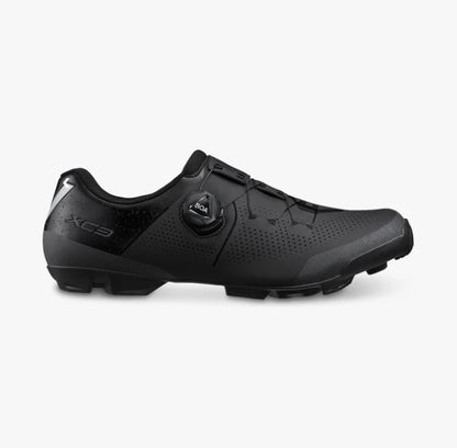 Outside profile view of Boa closure on Black Shimano SH-XC302 cycling shoe on white background.