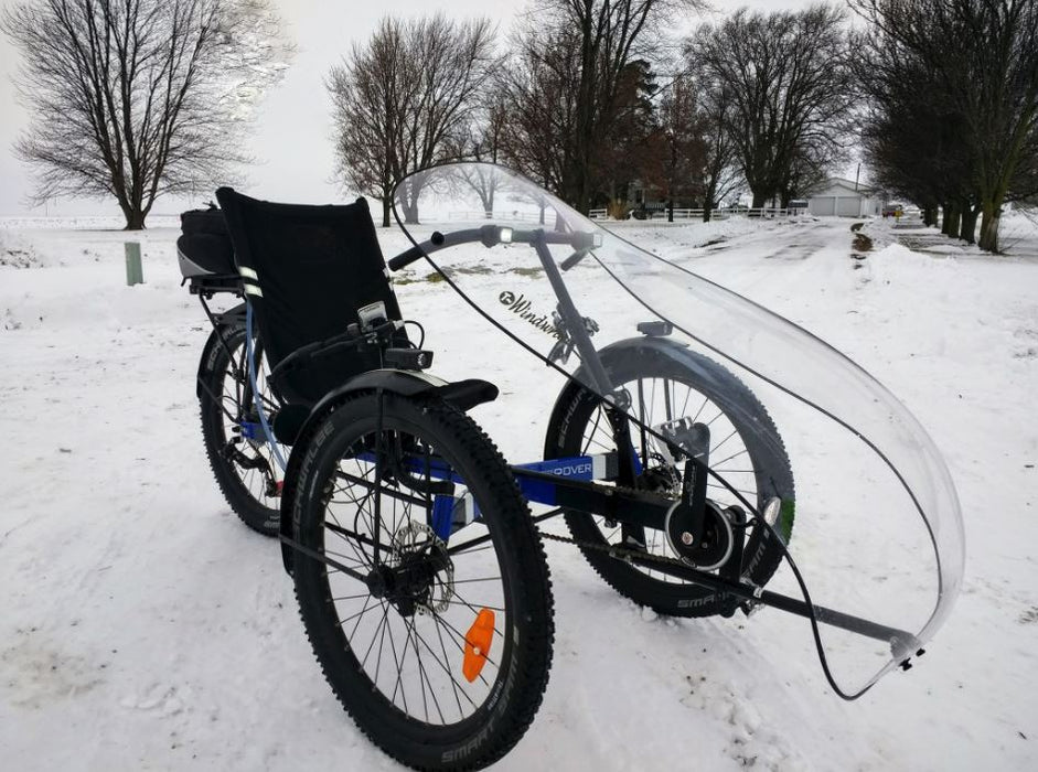 T-Cycle Windwrap Bubble WINTR Clear Fairing mounted to trike on snowy road