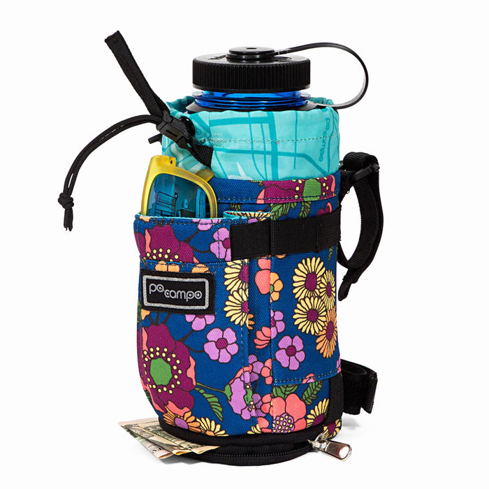 Po Campo Willis Stem Bag meadow with water bottle inside studio image